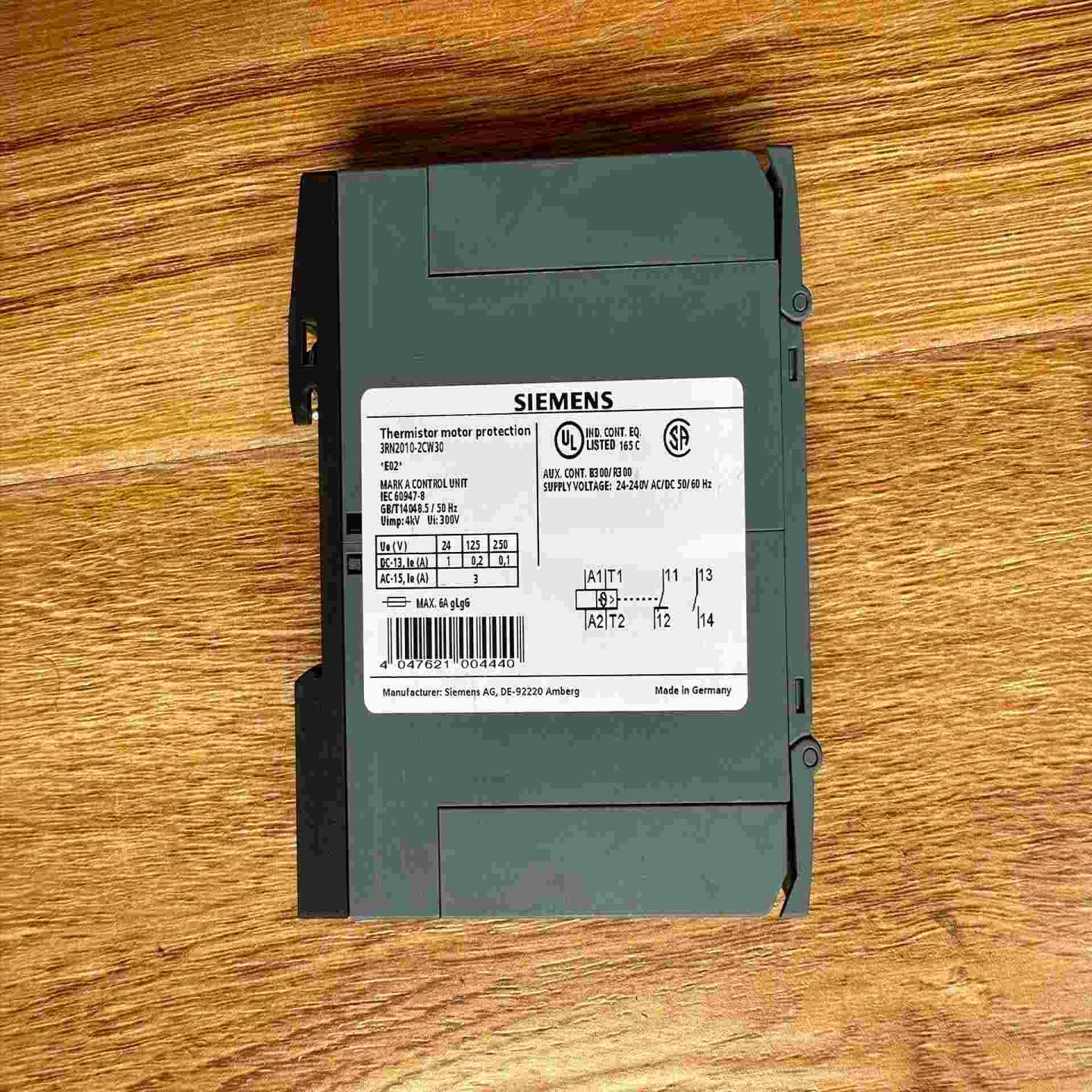 （议价）子3RN2010-2CW30电机保护继电器，99新，无外