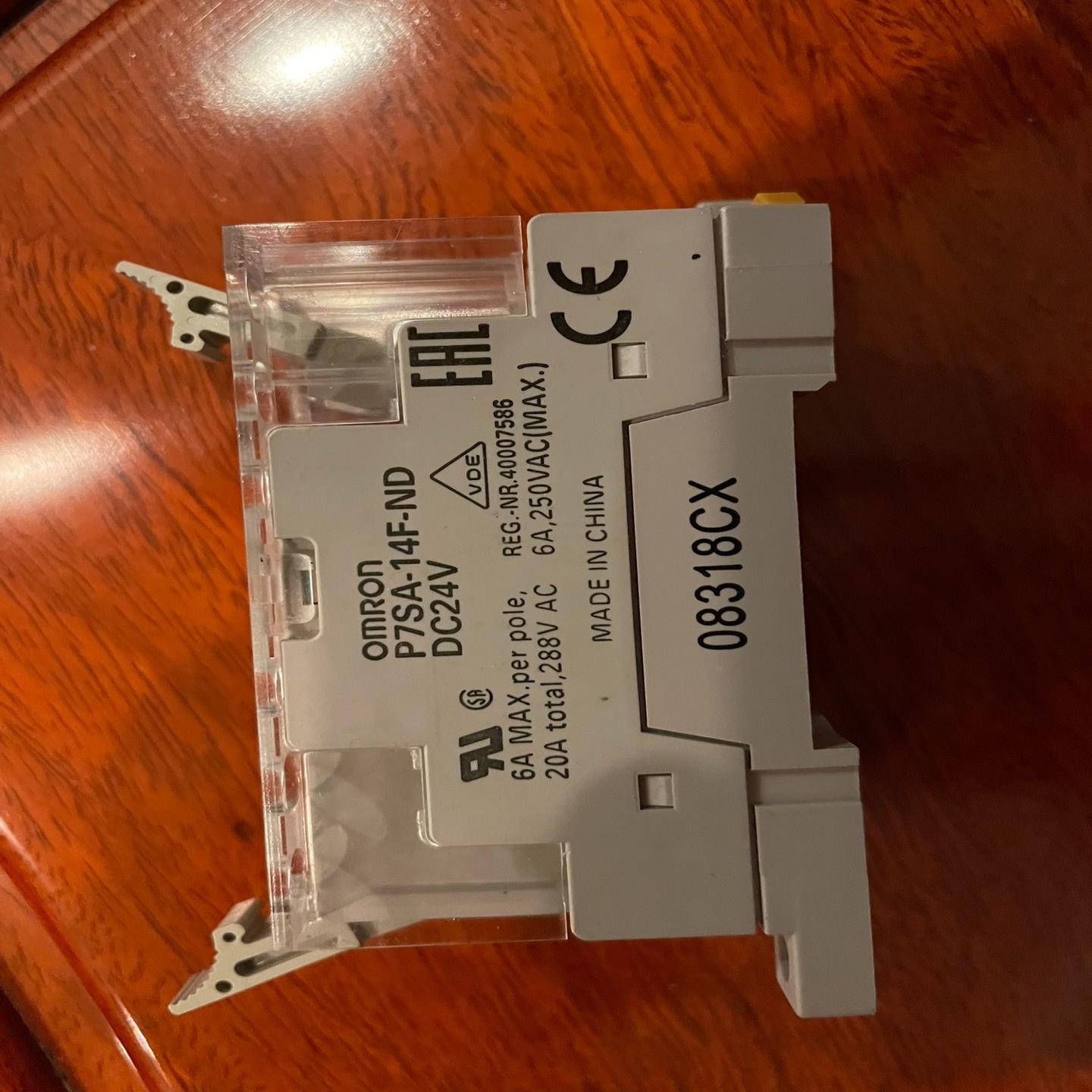 继电器P7SA-14F-ND 座子DC24V全新