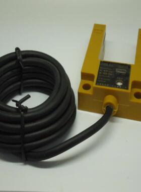 槽型光电开关ES77-D03NK/B  ES77-D03PK/B  一开一闭