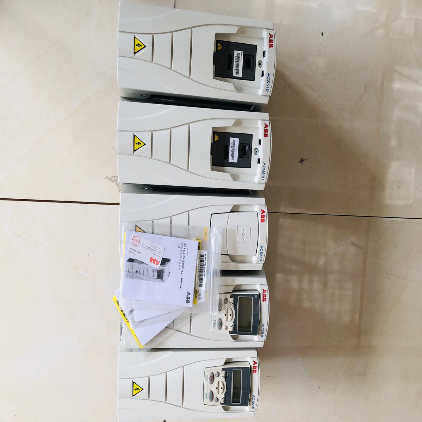 ACS510-01-04A1-4 变频器1.5KW A