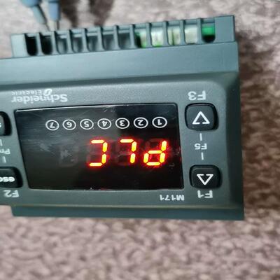 施耐德tm171odm22r表九成新进口功能正常议价