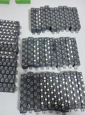 菲尼克斯模块DIO 8/4 M8 2773351