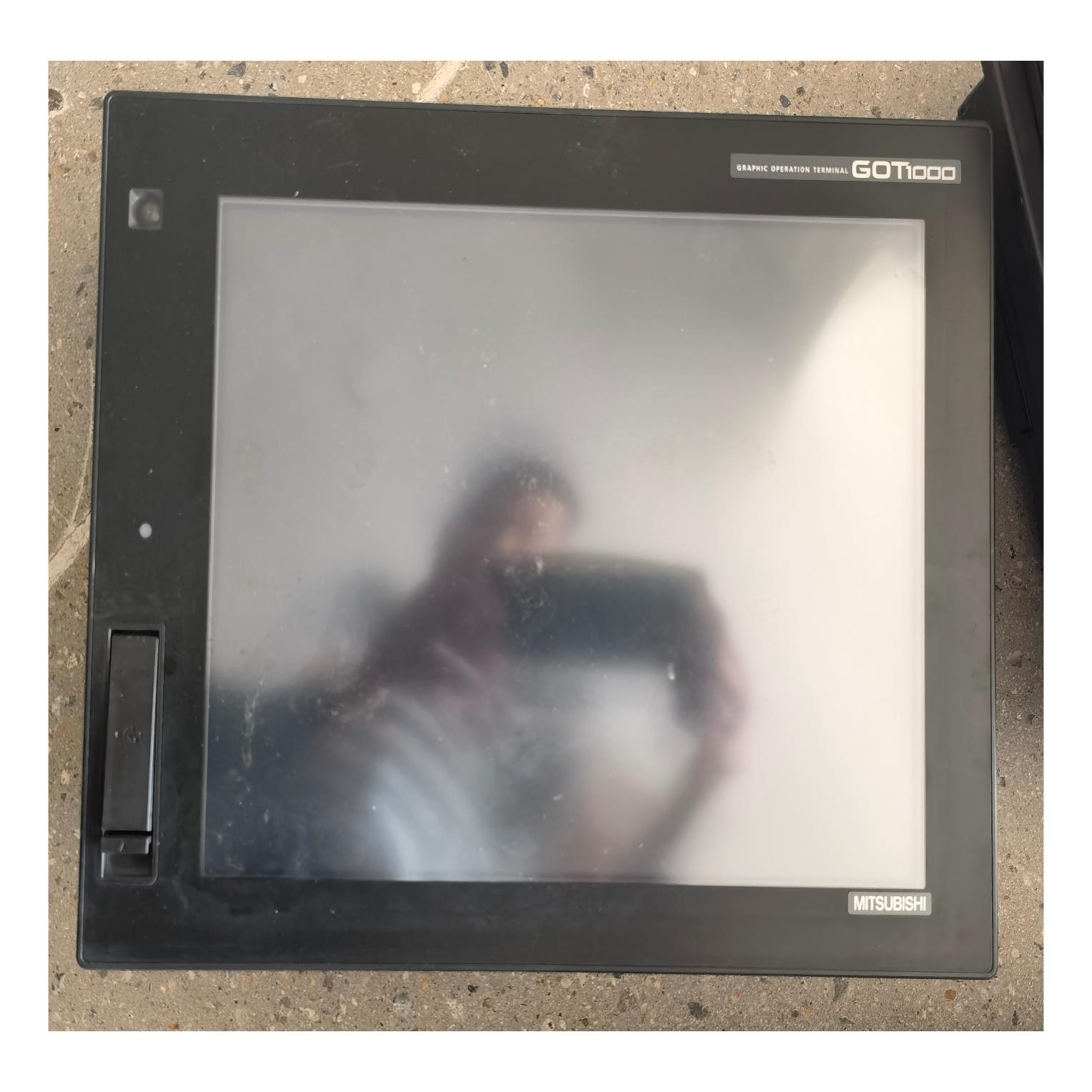 触摸屏GT1685M-STBA，GT1675人机界面，原