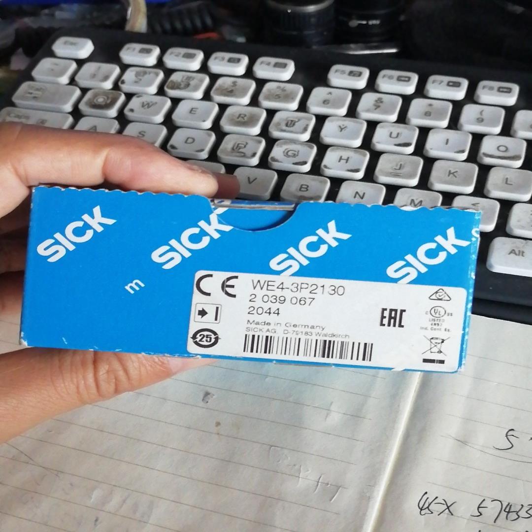 德国原装SICK光电WE4-3P2130 货号2039067