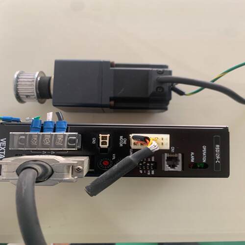 原装ASD12A-C东方步进驱动器 带有电机整套