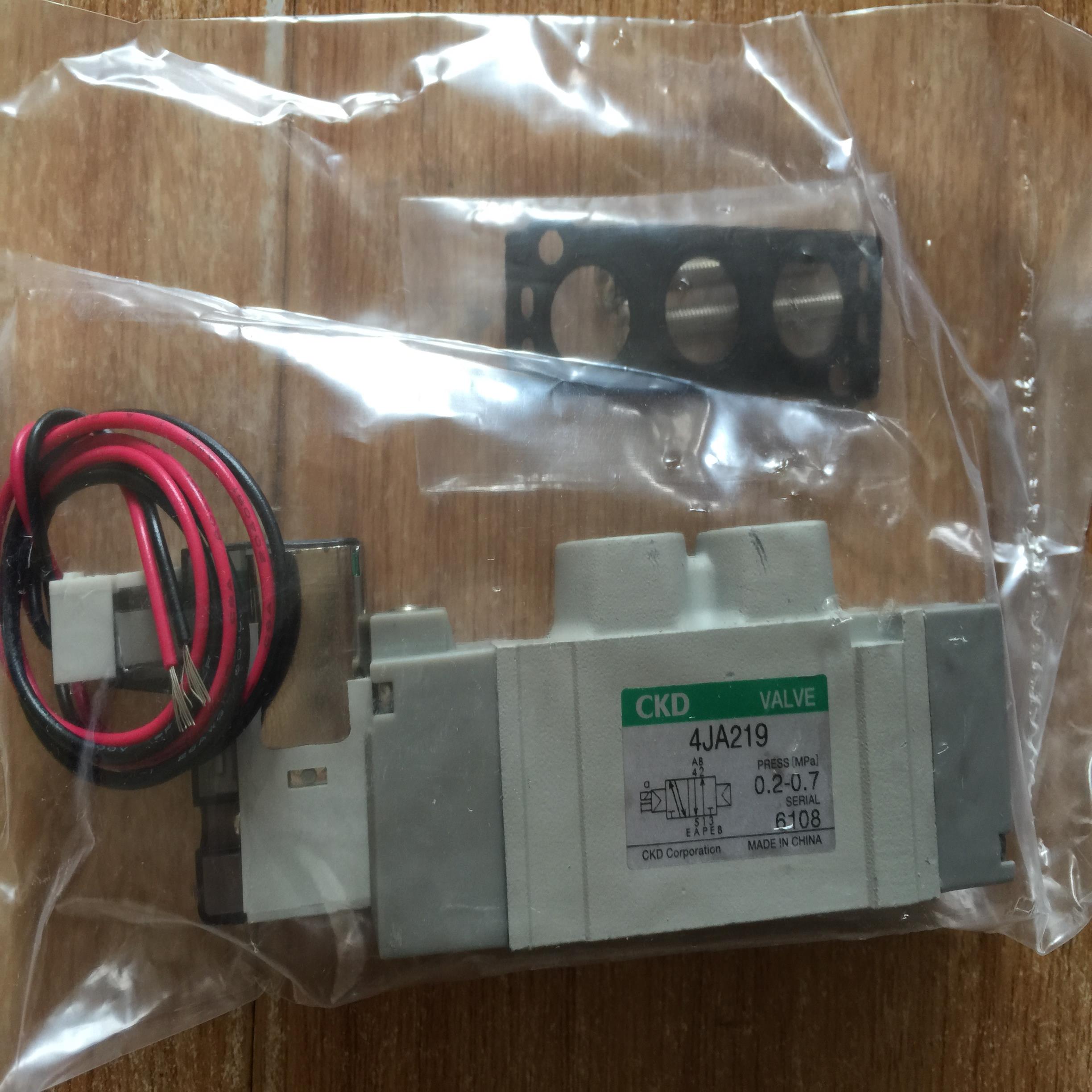 CKD喜开理电磁阀4JA219-06-E2-3 议价