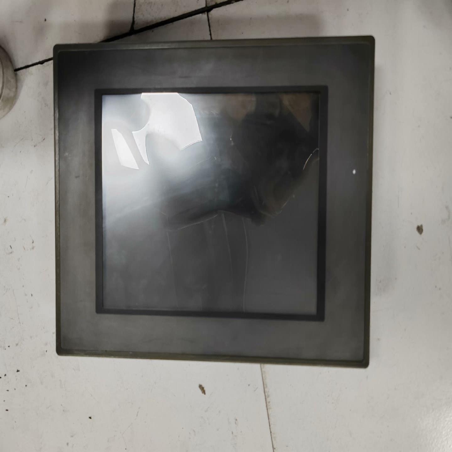 [德峰]昆仑通泰TPC1063E，实图拍摄，显示正常，功能正常