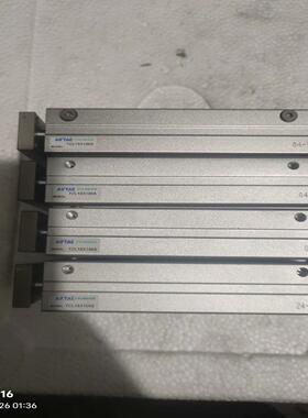 {雅致机械商行}亚德客三轴气缸 TCL16X100S 成色如图需要的联系