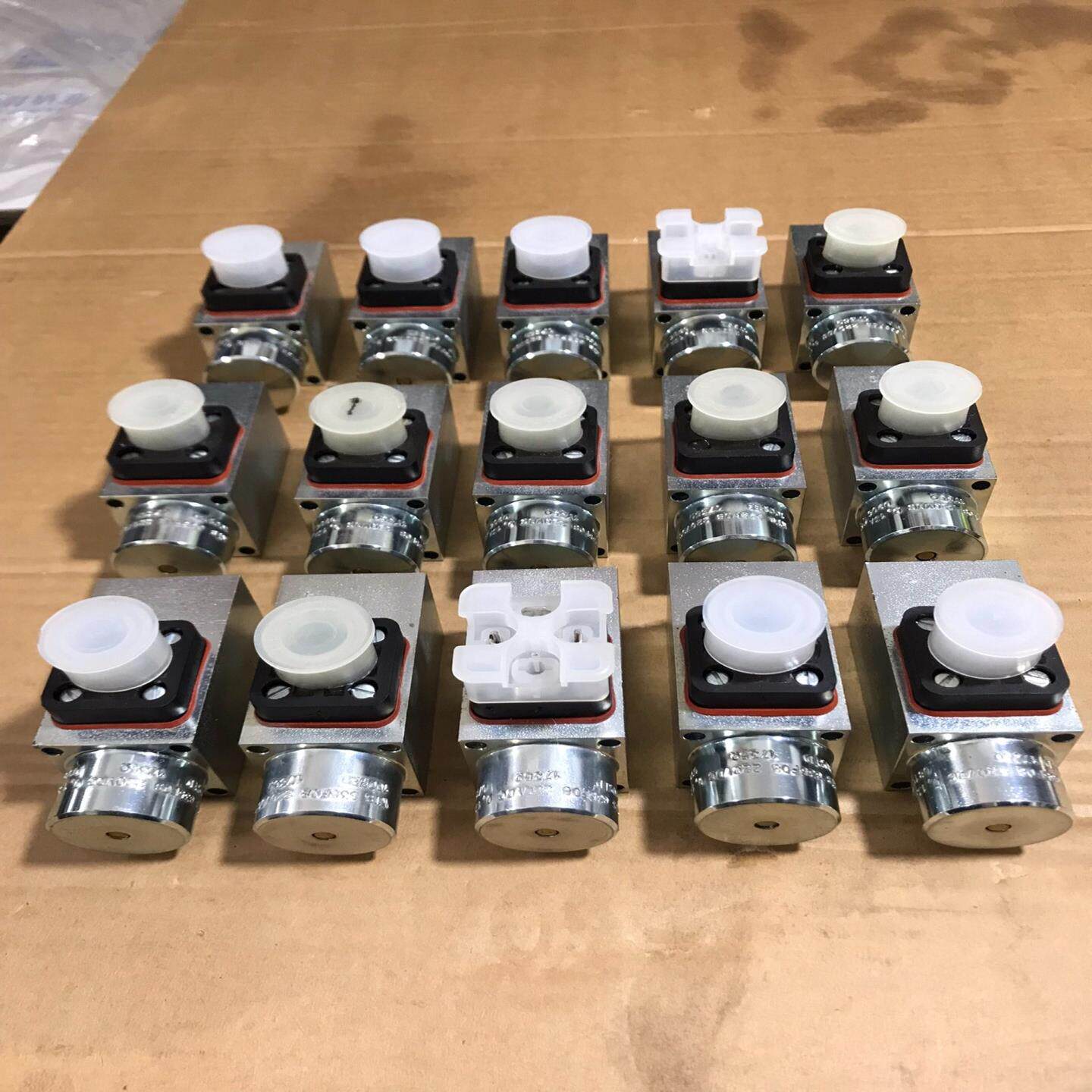 全新HAWE哈威KTS G35F08电磁阀线圈220V  0