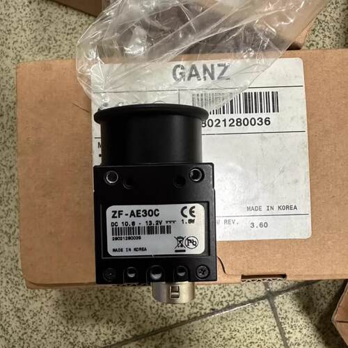 未使用带装亚辉工业相机MV-BV30A  ZF-AE30C