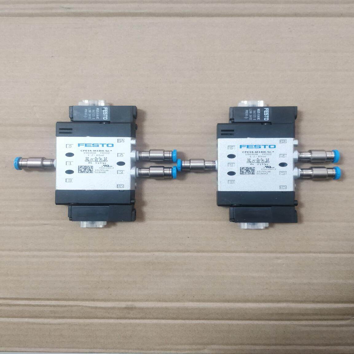 全新正品费斯托CPE14-M18H-5J电磁阀议价