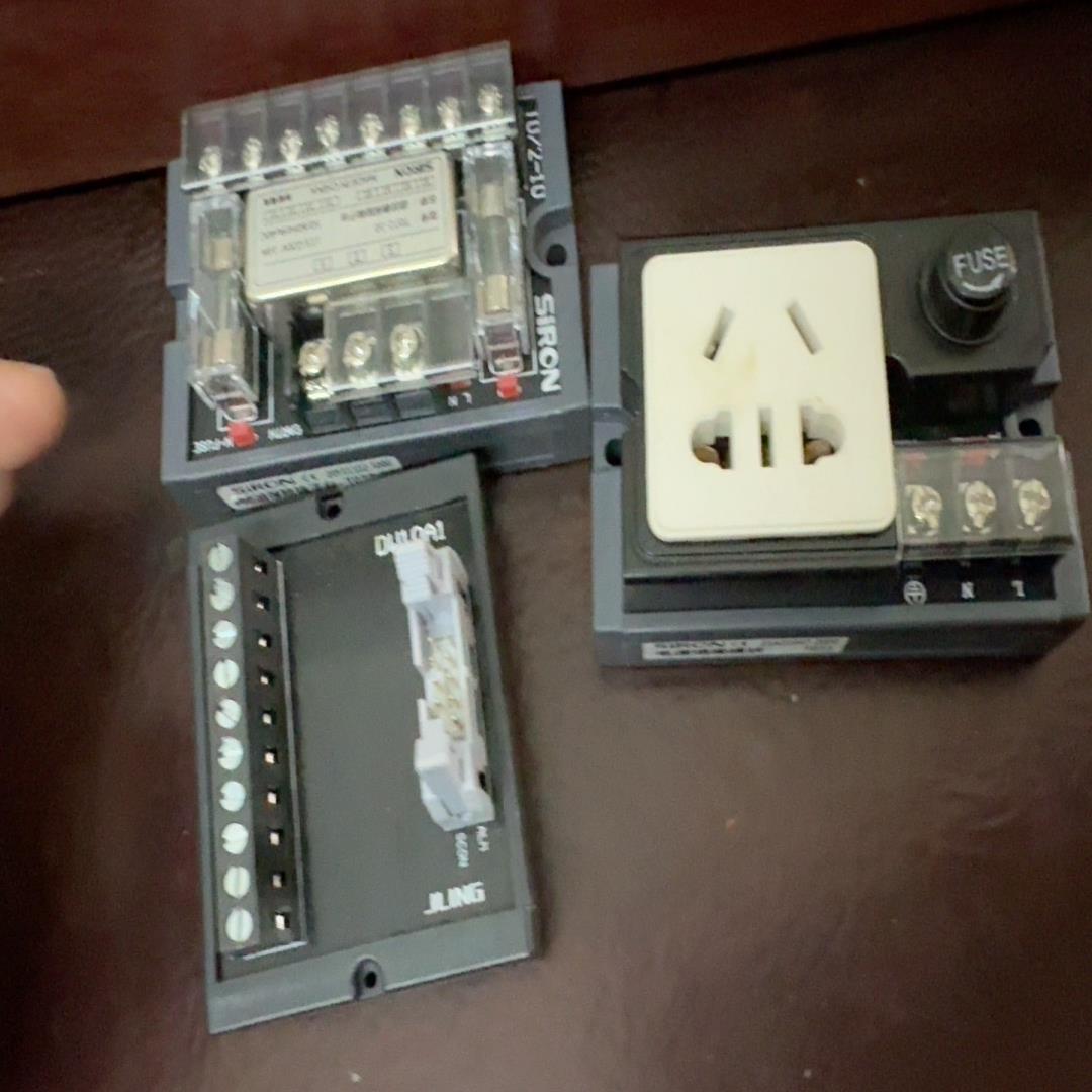 胜蓝电源插座模块T072-10