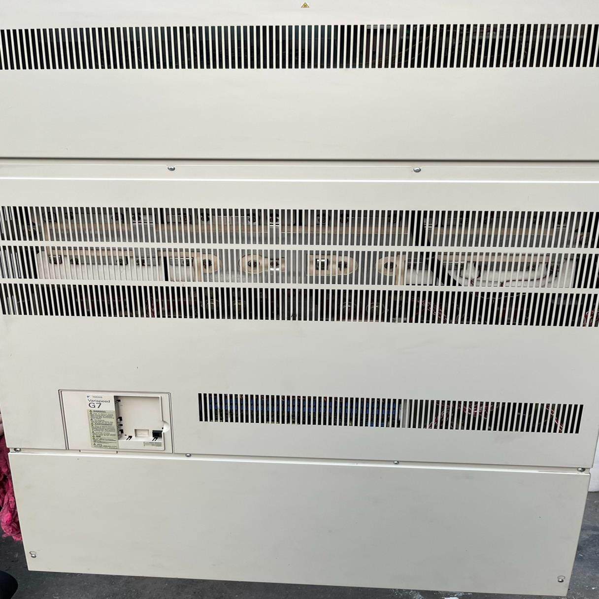 （设备配件）CIMR-G7A4300安川变频器300KW