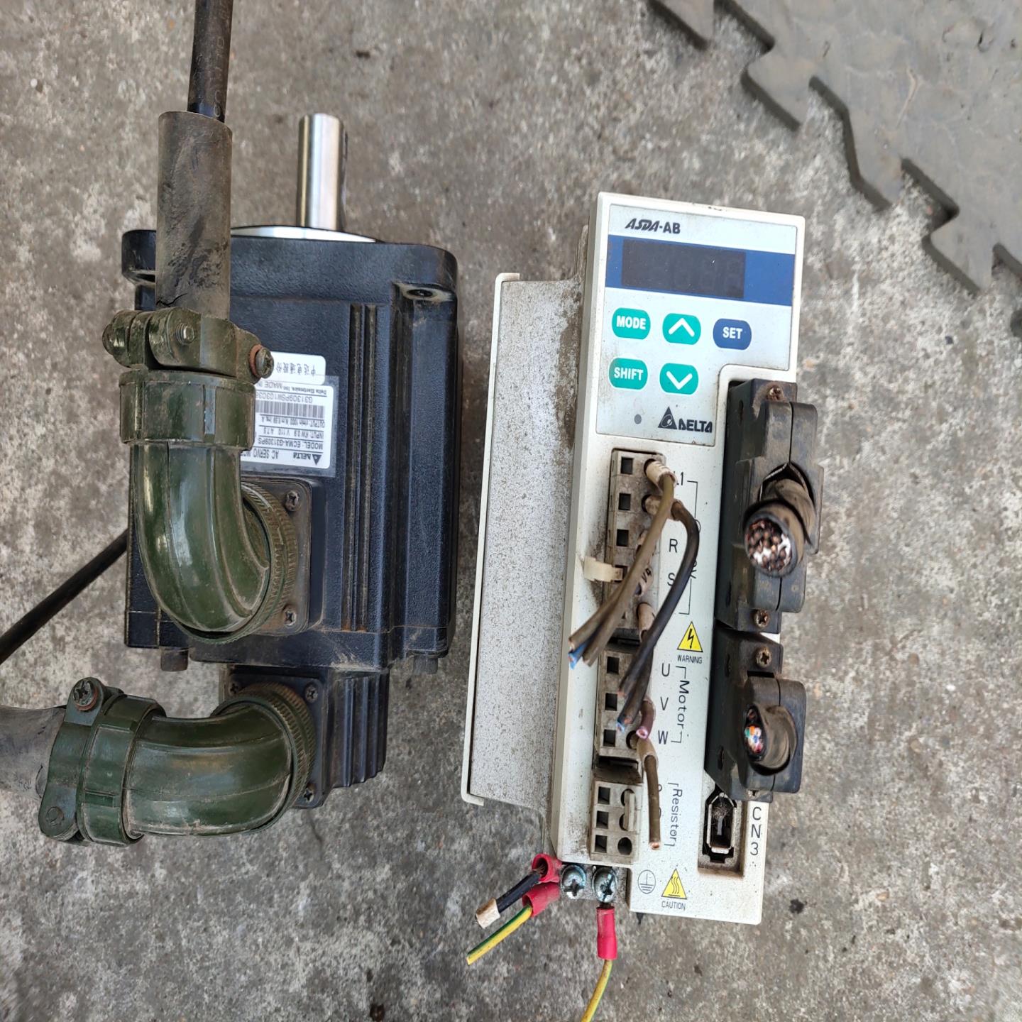 台达伺服1KW ASD-A1021-AB、电机型号ECMA-