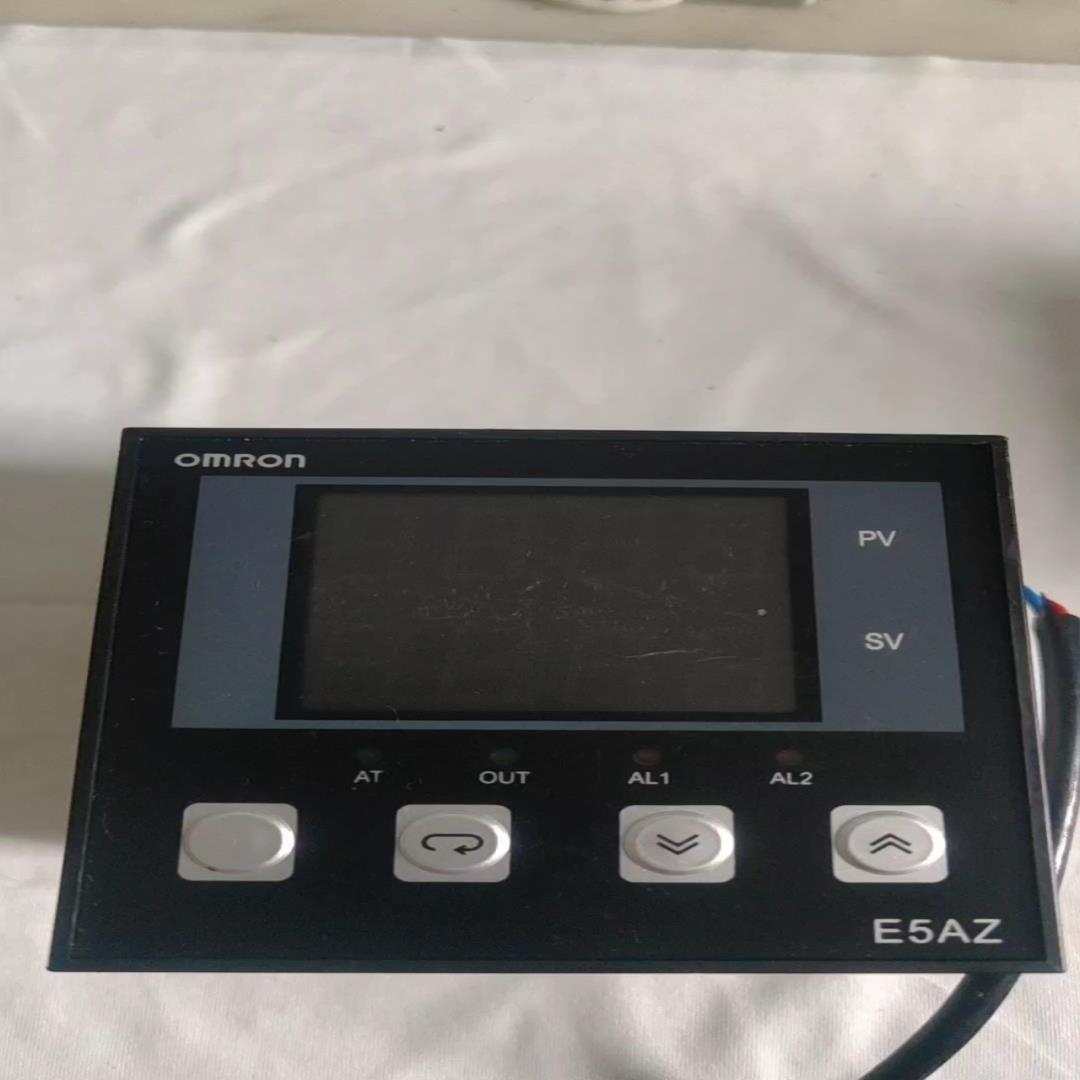 E5AZ-R3T控温器