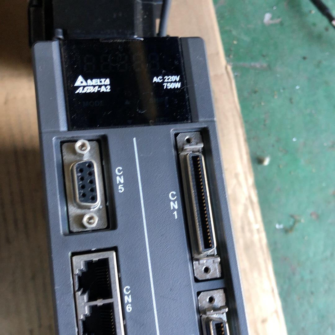 台达1kw伺服 ASD-A2-1021-M 两个，ASD-0(崽崽配件）