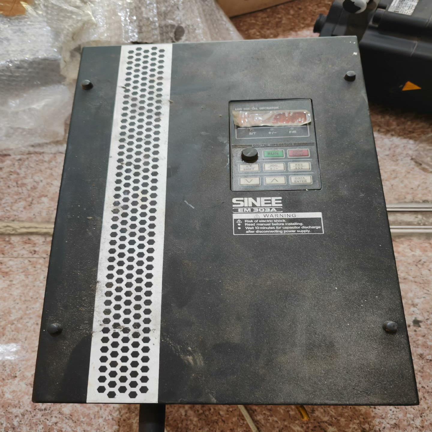 SINEE变频器EM303A-022G/030P-3A