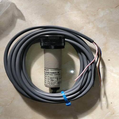 光电开关  E3F2－DS10B4－N  2
