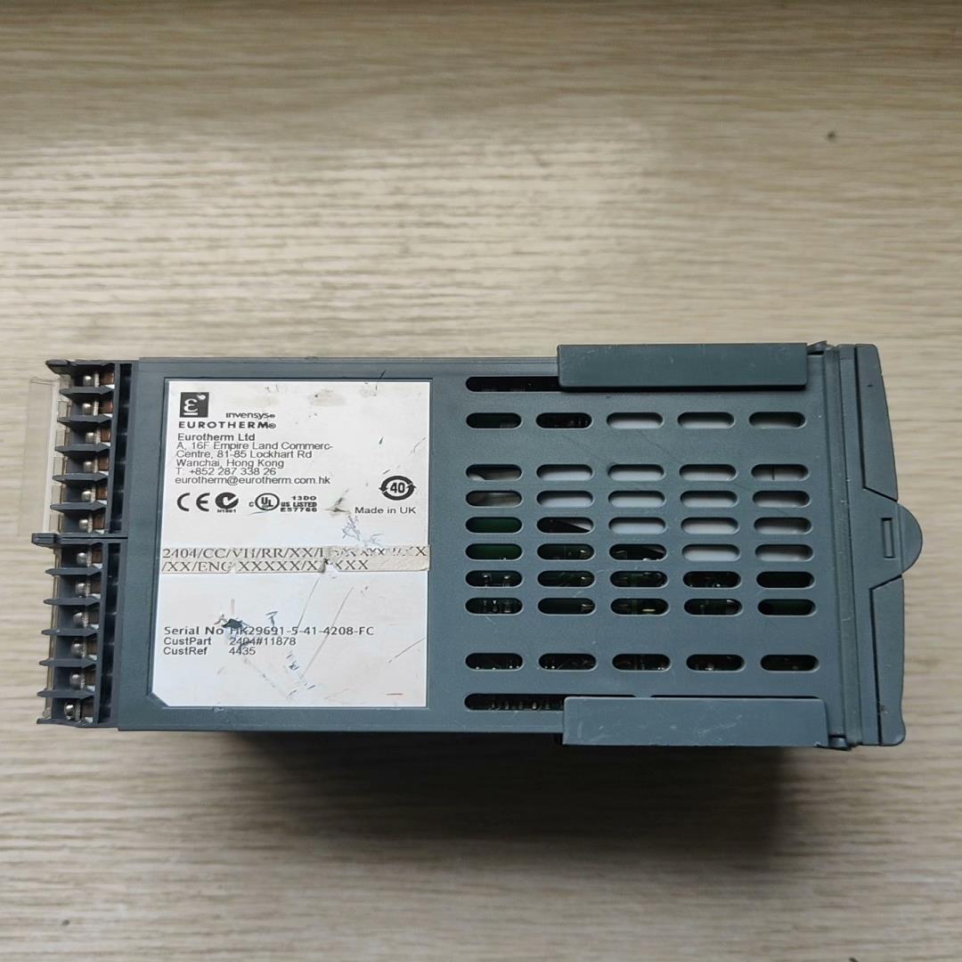 欧陆Eurm温控器 ，型号:2404，成色如图所示（憨憨电子）