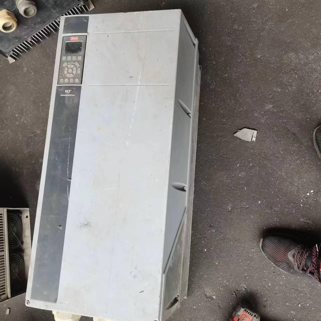 （设备配件）FC-302P53KT5C8SHI 丹佛斯302变频器55k