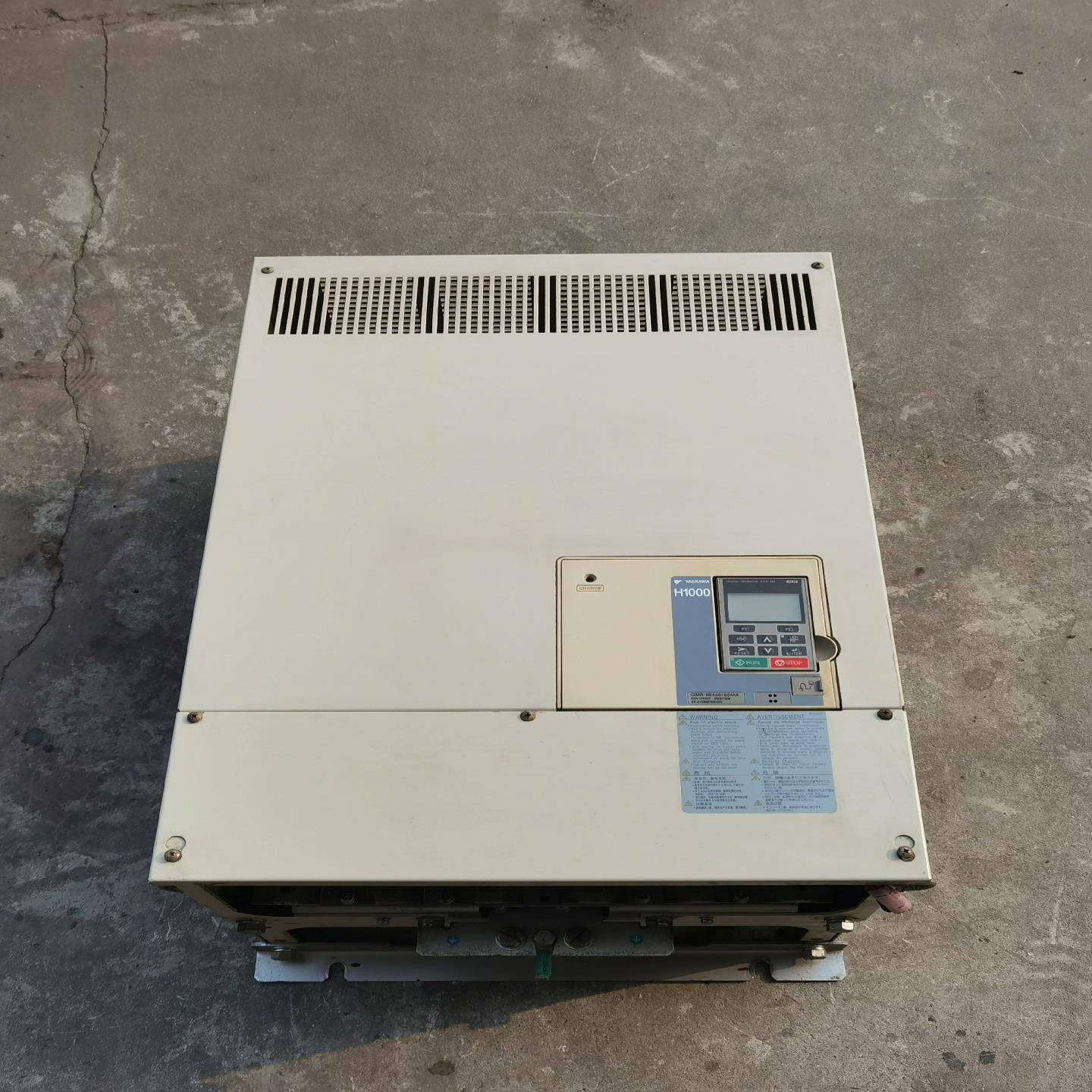 75kw安川变频器CIMR-HB4A0180AAA，详见下图