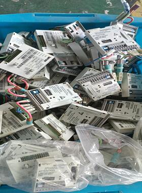 伦茨8200变频器接口模块IO板 E82ZAFPC201，标