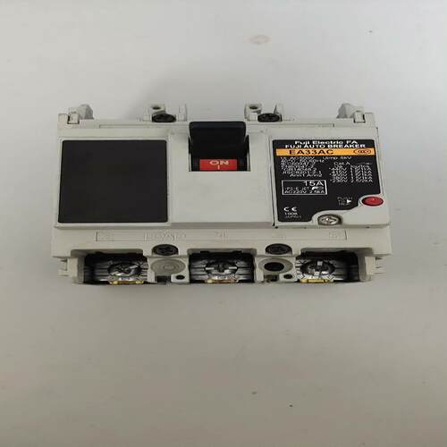 {莱茵电子商行}富士塑壳断路器 EA33AC   15A