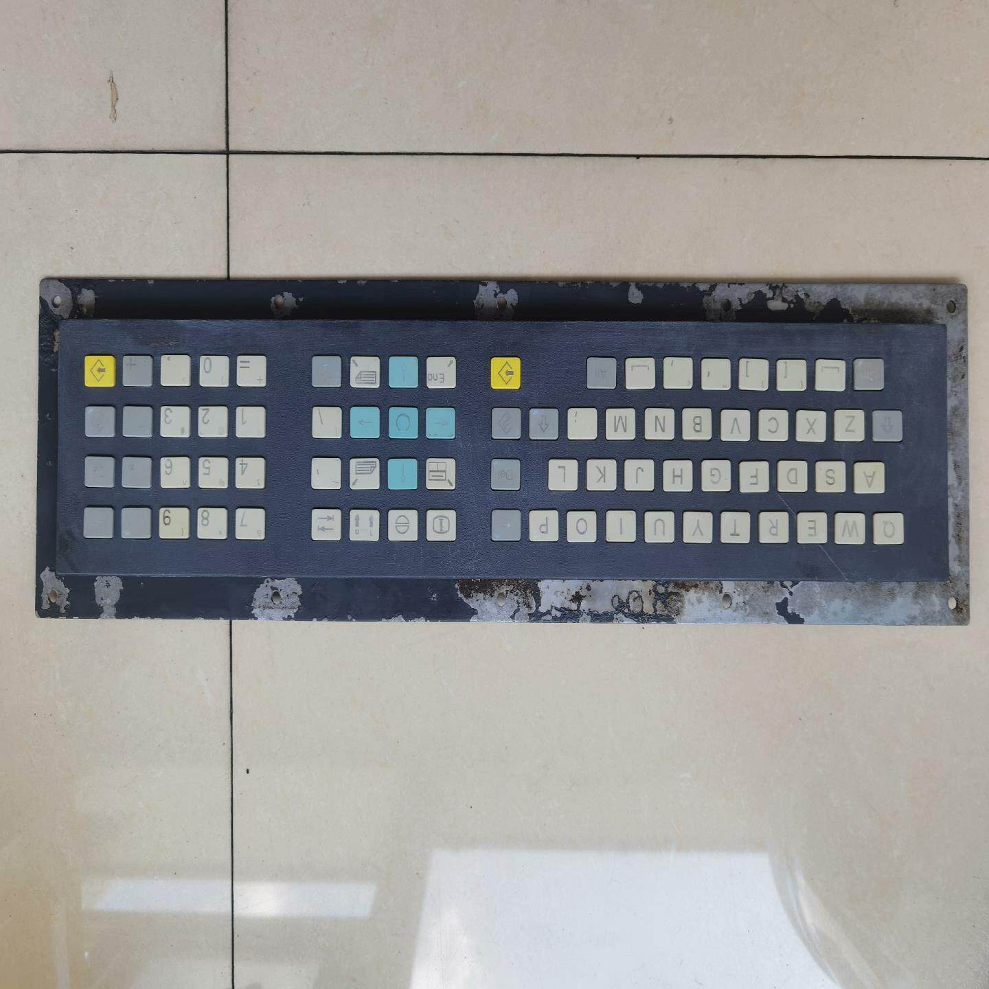 （设备配件）0已经-840按键0-AA0FC5203西门子AC00D6板