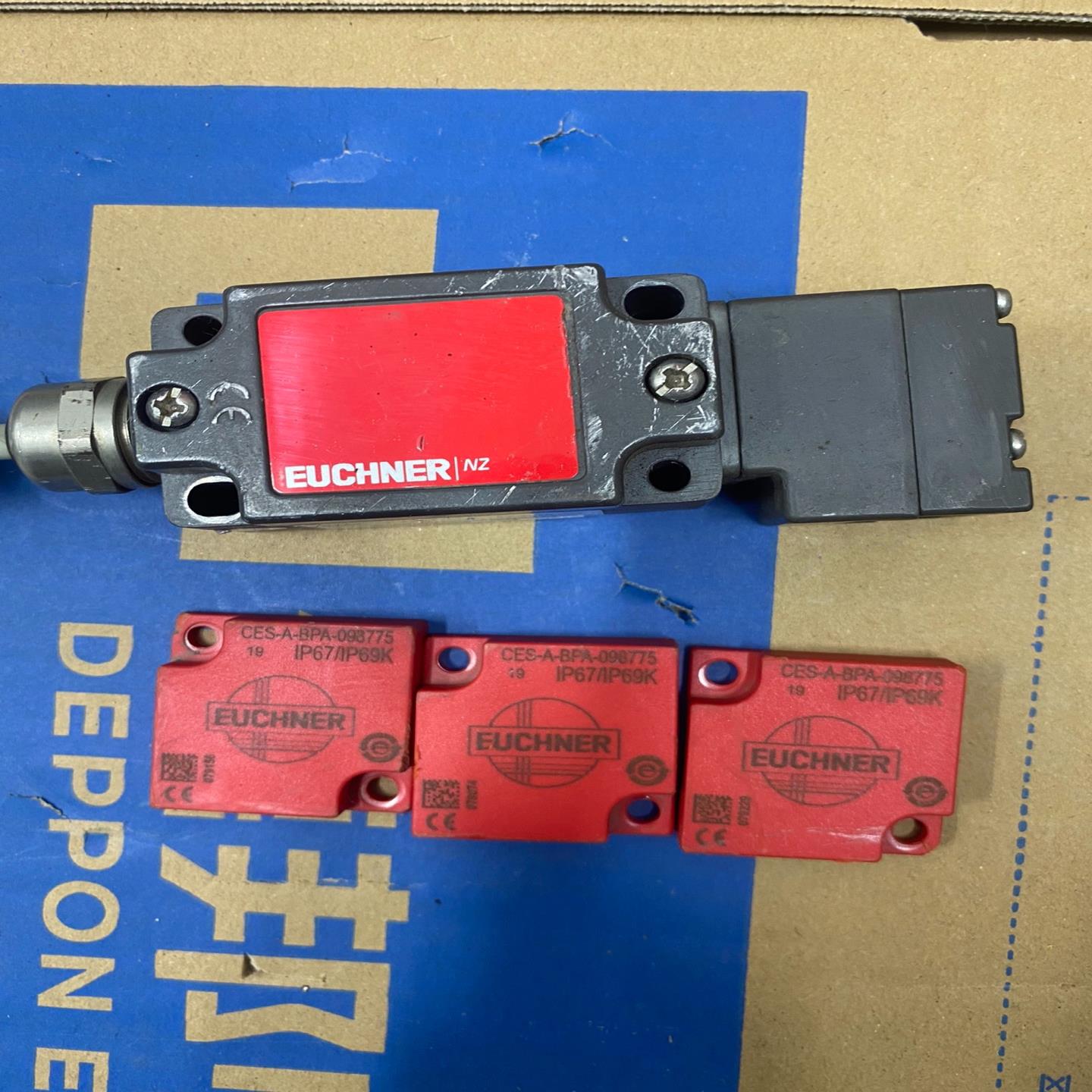 德国安士能085676安全开关NZ1VZ-538E-M