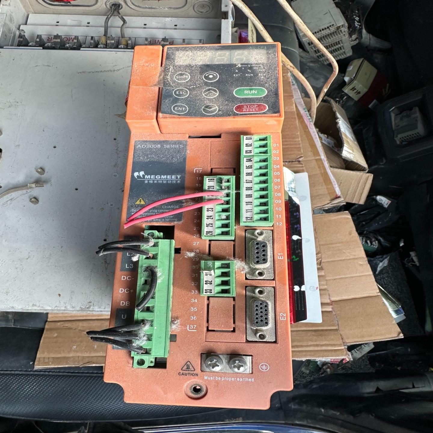 （设备配件）麦格米特驱动器 Ad200b-040t4a  拆机如图，无划