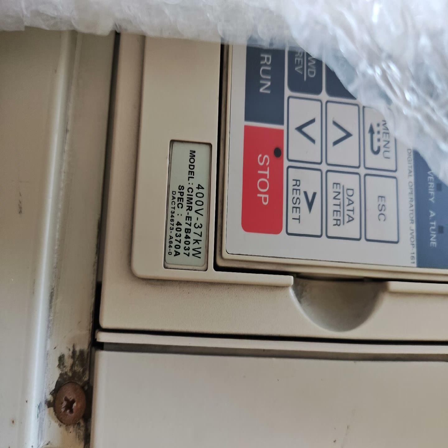 [德峰]安川CIMR - E7B4037 37kw功能检测完好