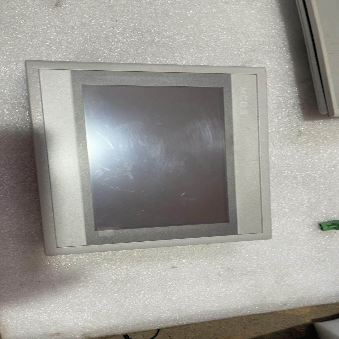 昆仑通态触摸屏TPC7012EW成色新