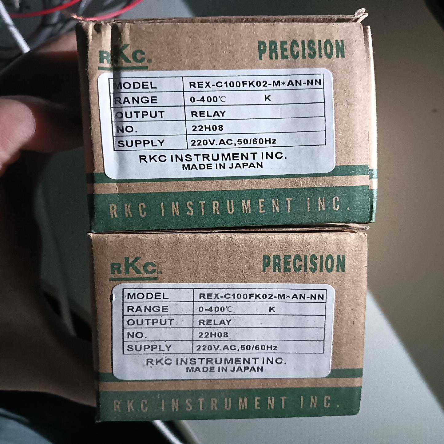 RKC温控仪REX-C100FK02-M-AN-NN，全新正