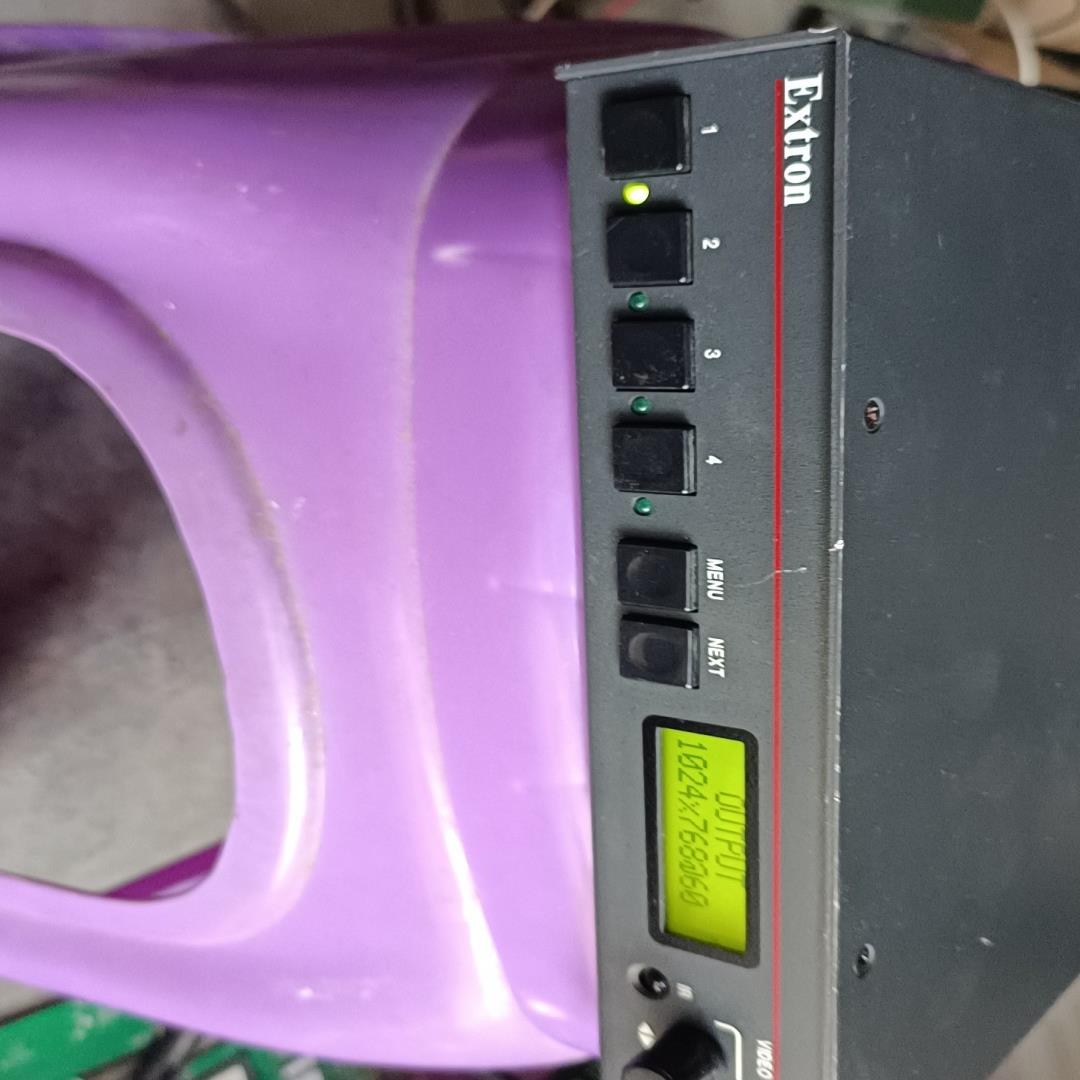 EXTRON/爱思创 DVS 304 倍线转换器 ，