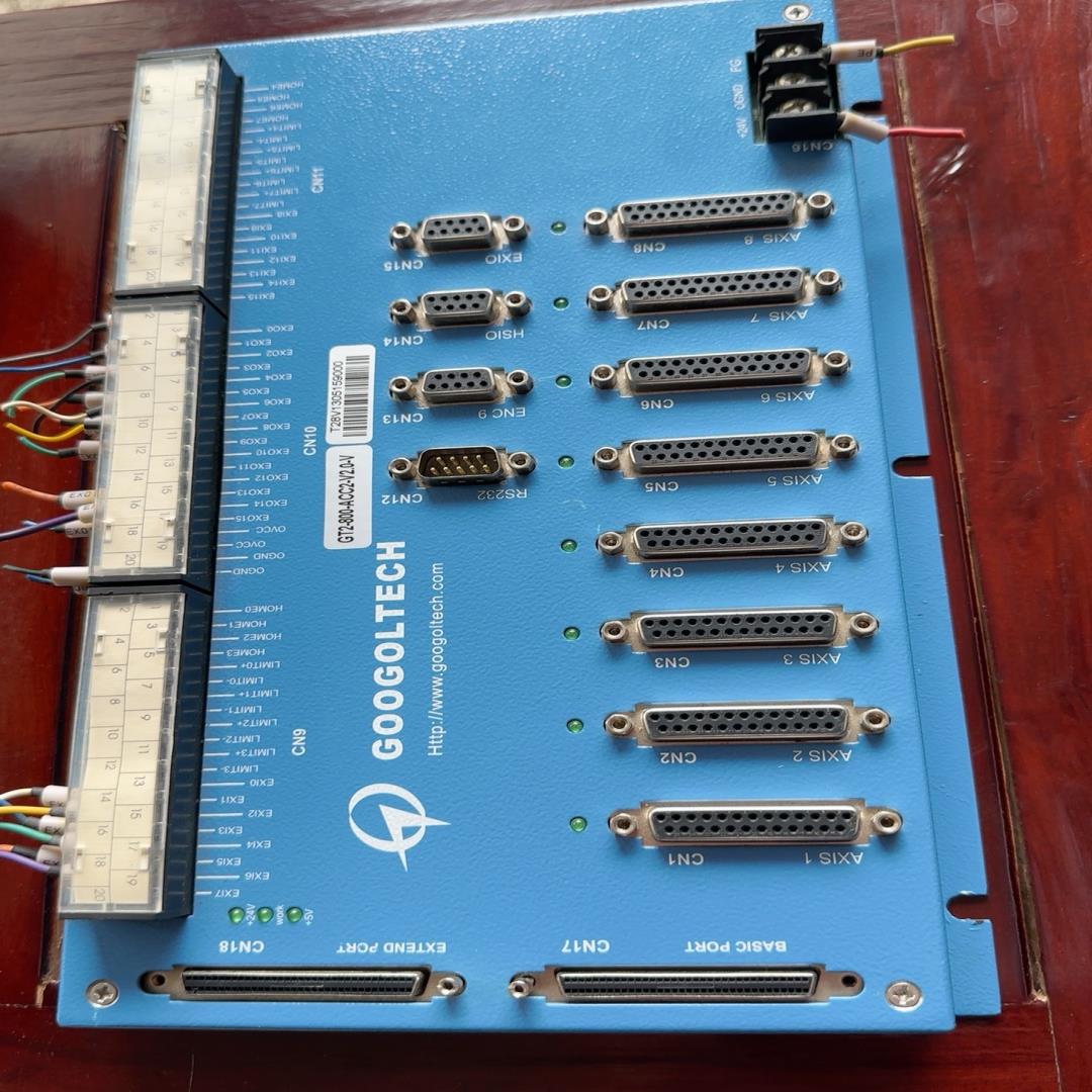 固高端子板，GT2-800-ACC2-V2.0-V，成色如图