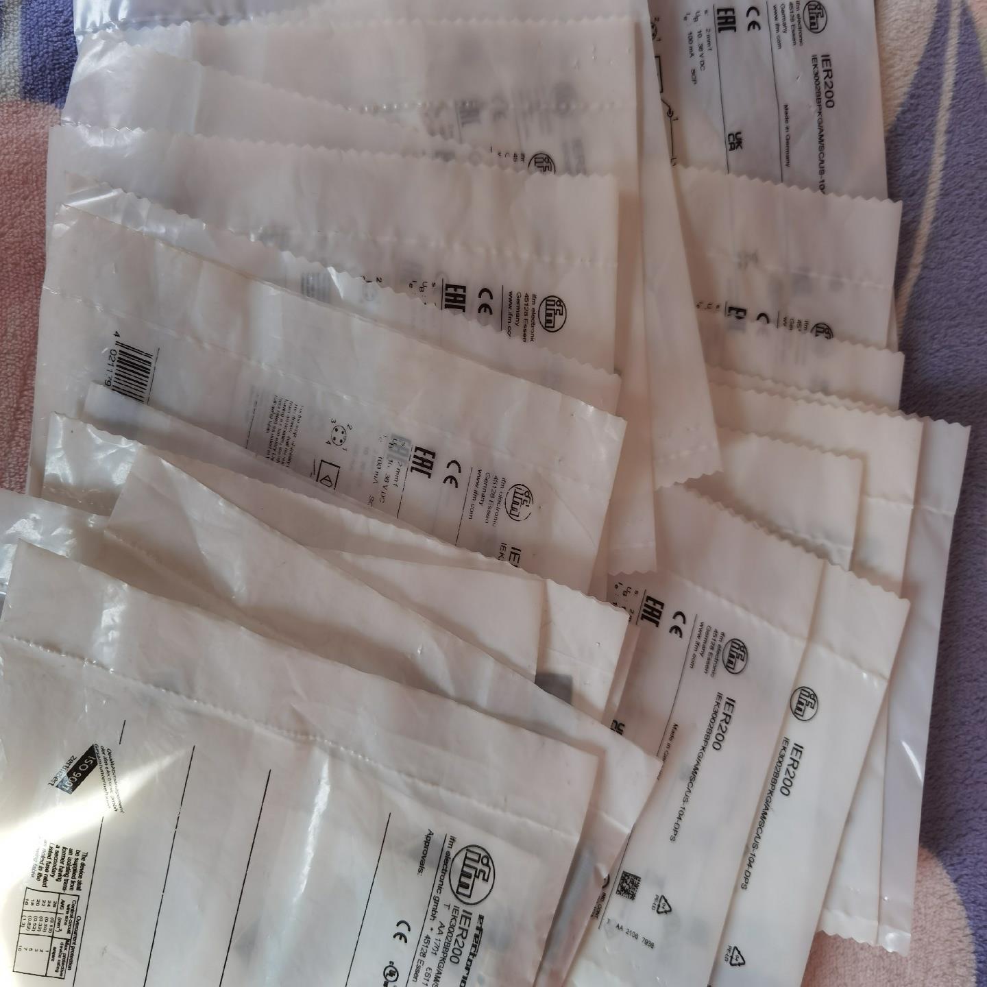 易福门全金属感应开关IER200 IFR200 IFR202