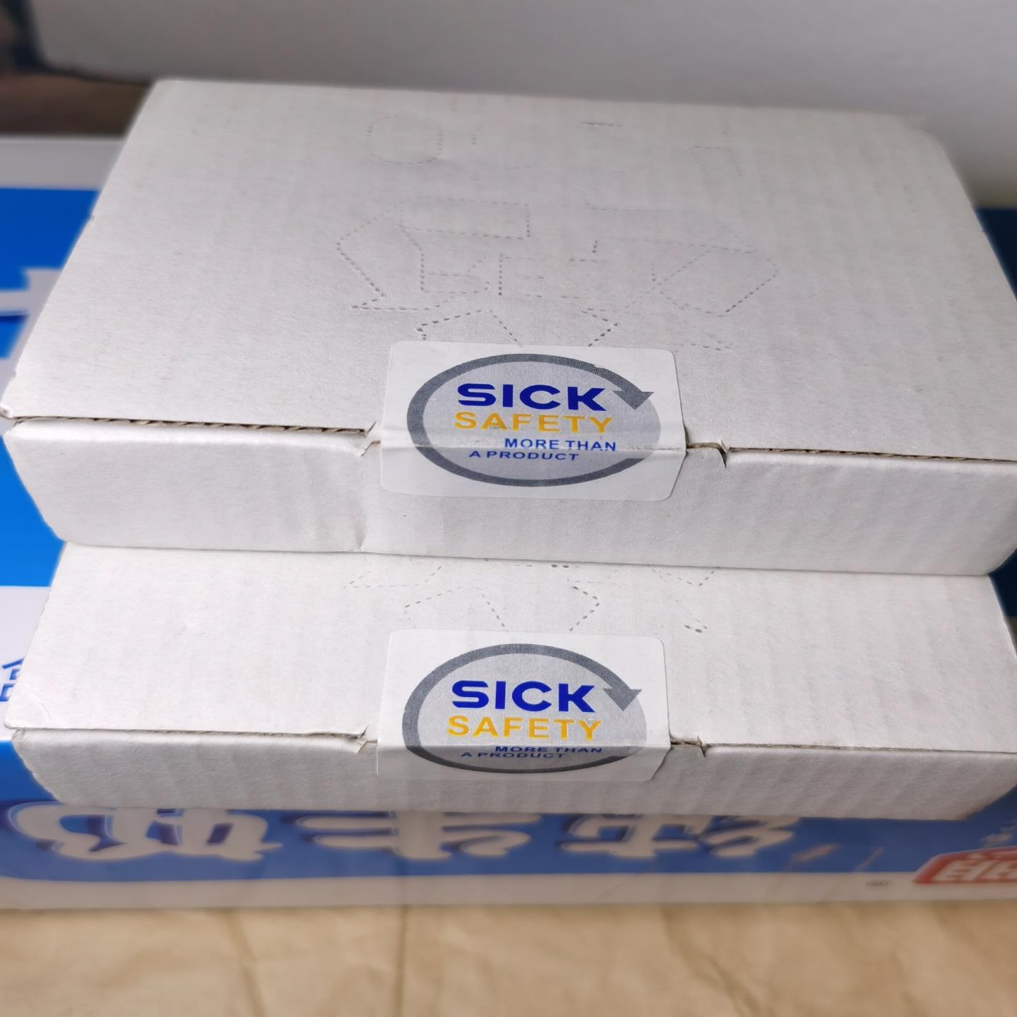 6024917 UE10-30S2D0 西克SICK安全继电