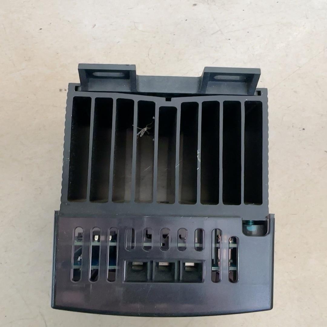 （议价）TLOW瓦特隆温控器DB90-24C0-0000.拆机成
