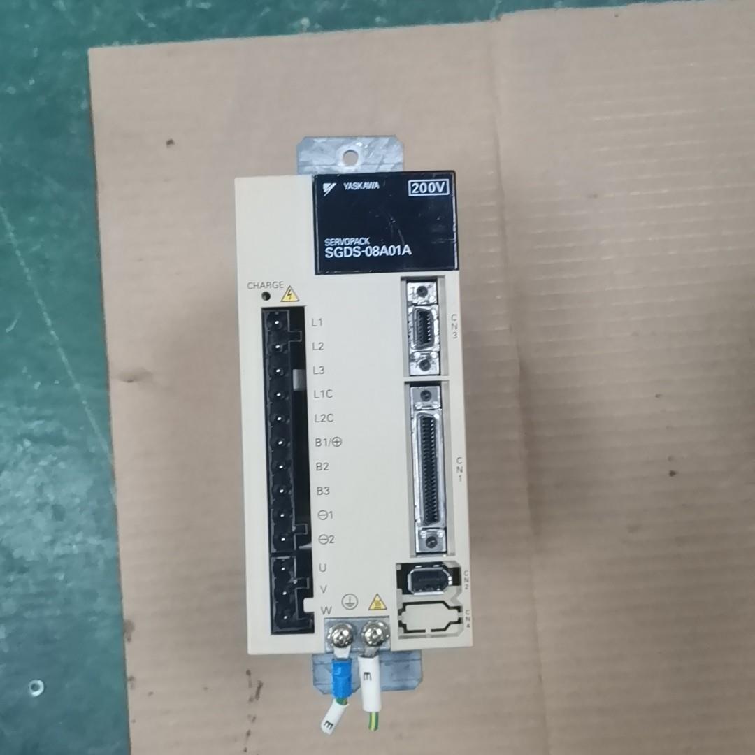 安川交流伺服驱动器 SGDS-08A010A  750w