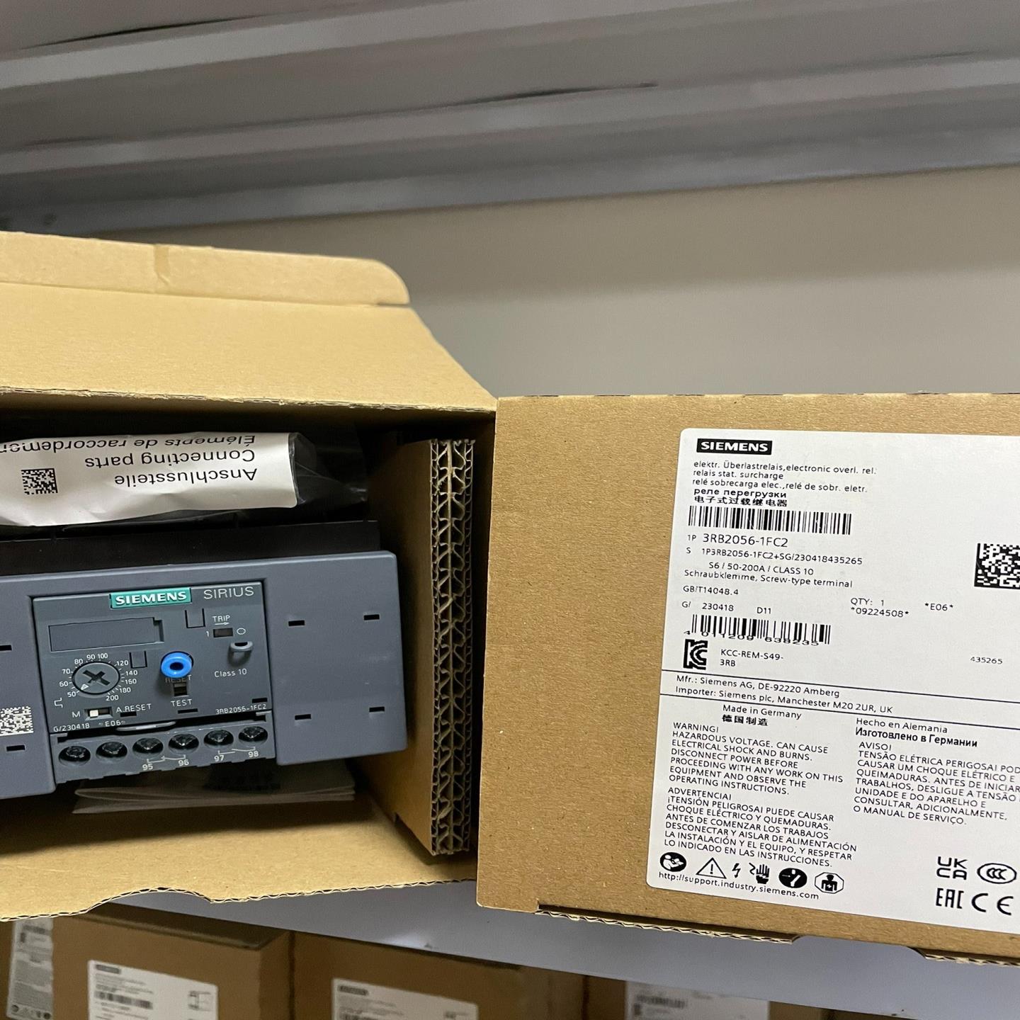 3RB2056-1FC2  过载继电器 50 - 200 A