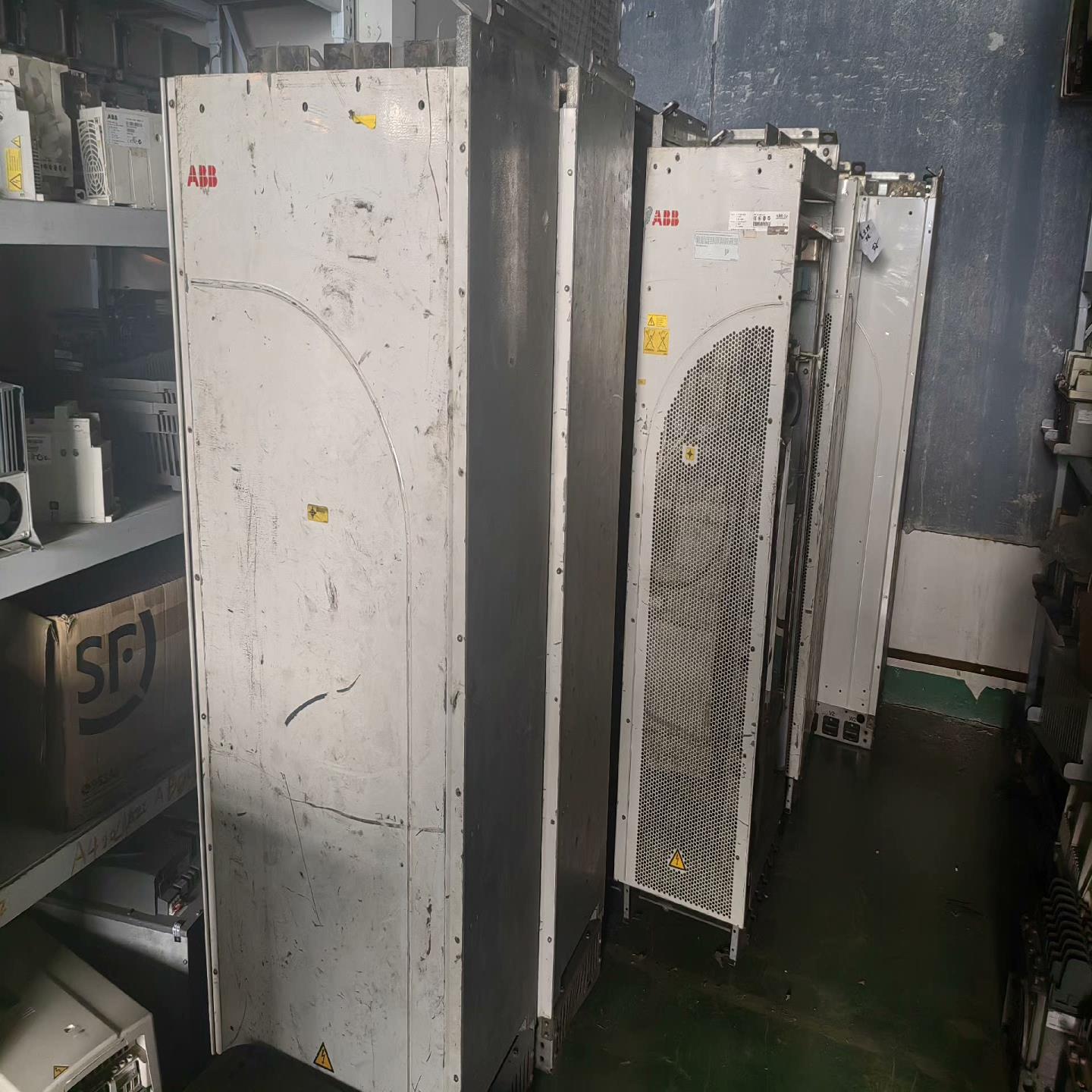 变频器ACS800-04-0260-3D150P9