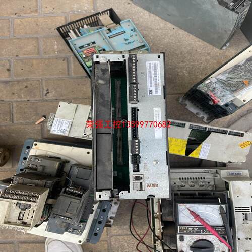【荣强工控】sew变频器mdx61b0110-5a3-4 380v11k
