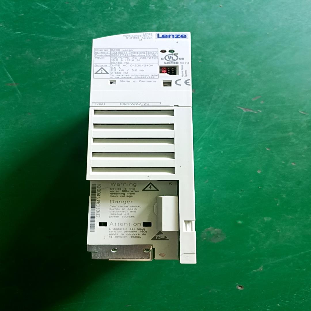 全新伦茨变频器 E82EV222-2C没有装，余货 未