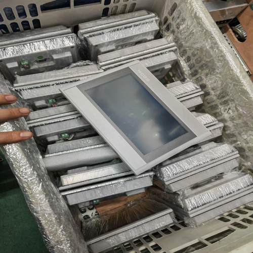 （设备配件）触摸屏昆仑，成色，，TPC7072Gi45型号通