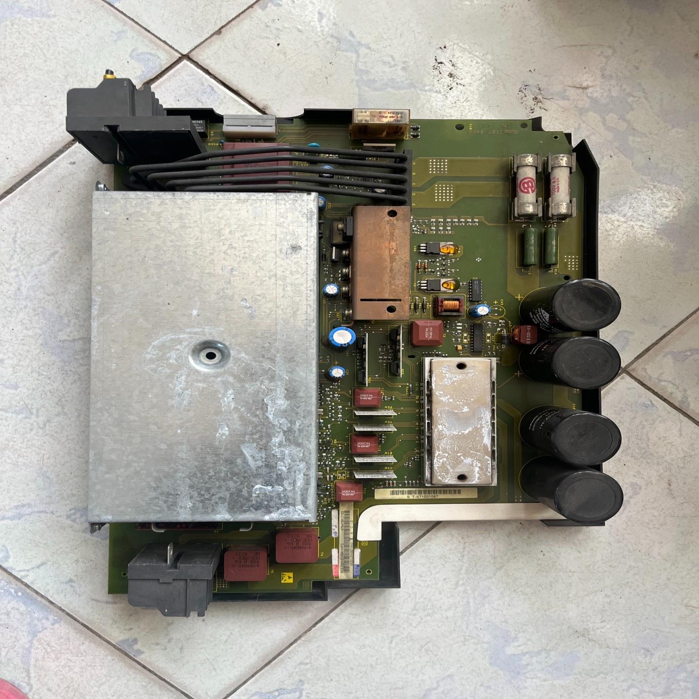 询价~板子6SE7021-0TA84-1HF3成色如图要的联