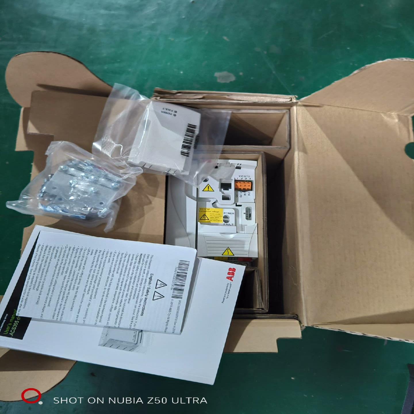 [德峰]ABB变频器ACS355-03U-17A6-2+J400