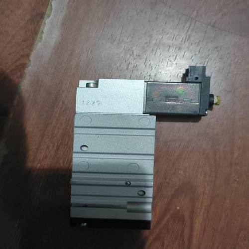 MAC电磁阀全新未使用52A-13-00C-GM-GEM0-