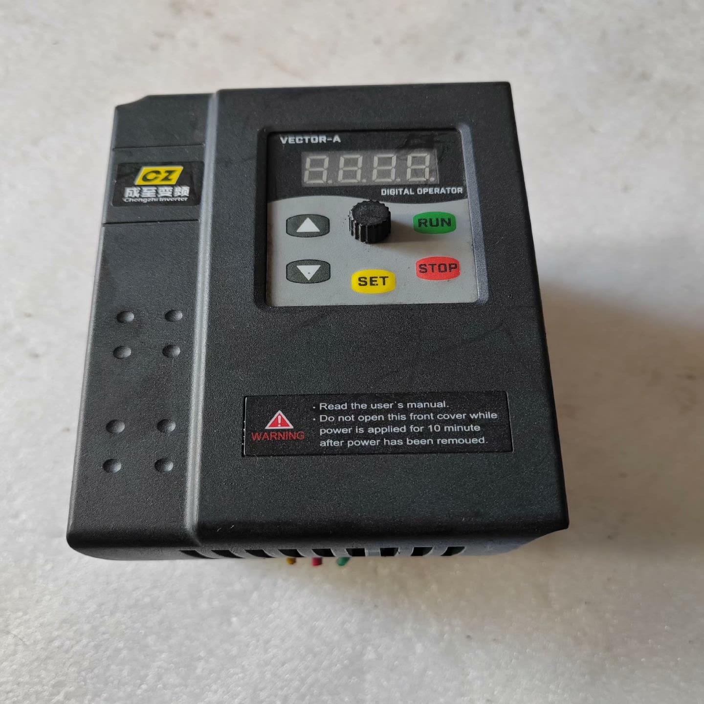 （设备配件）拆机赫陆变频器，VECT0R-A，1.5KW，AC220V，