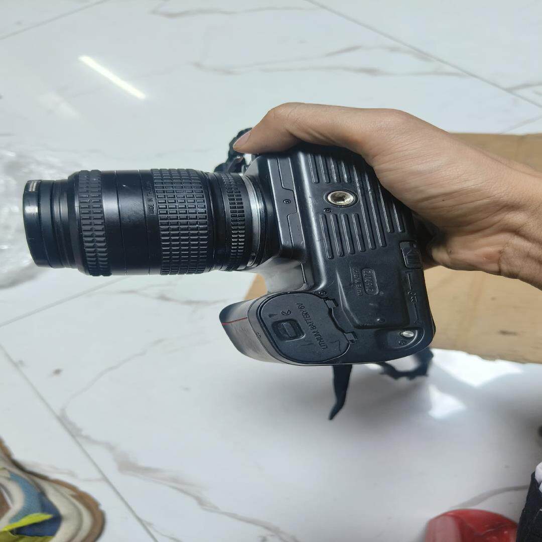 Nikon f601