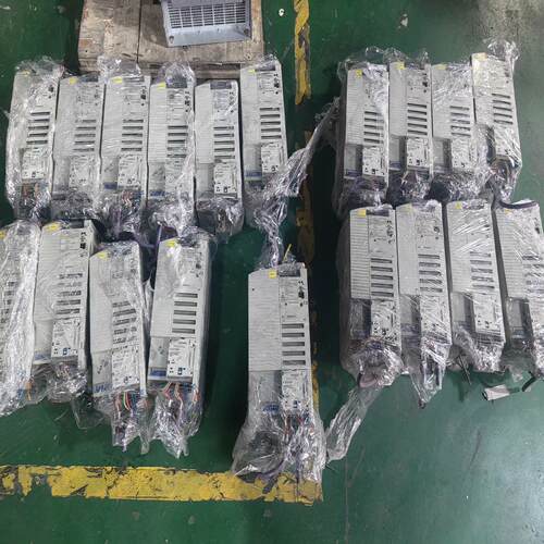 伦茨变频器E82EV302-2C  E82EV402-2